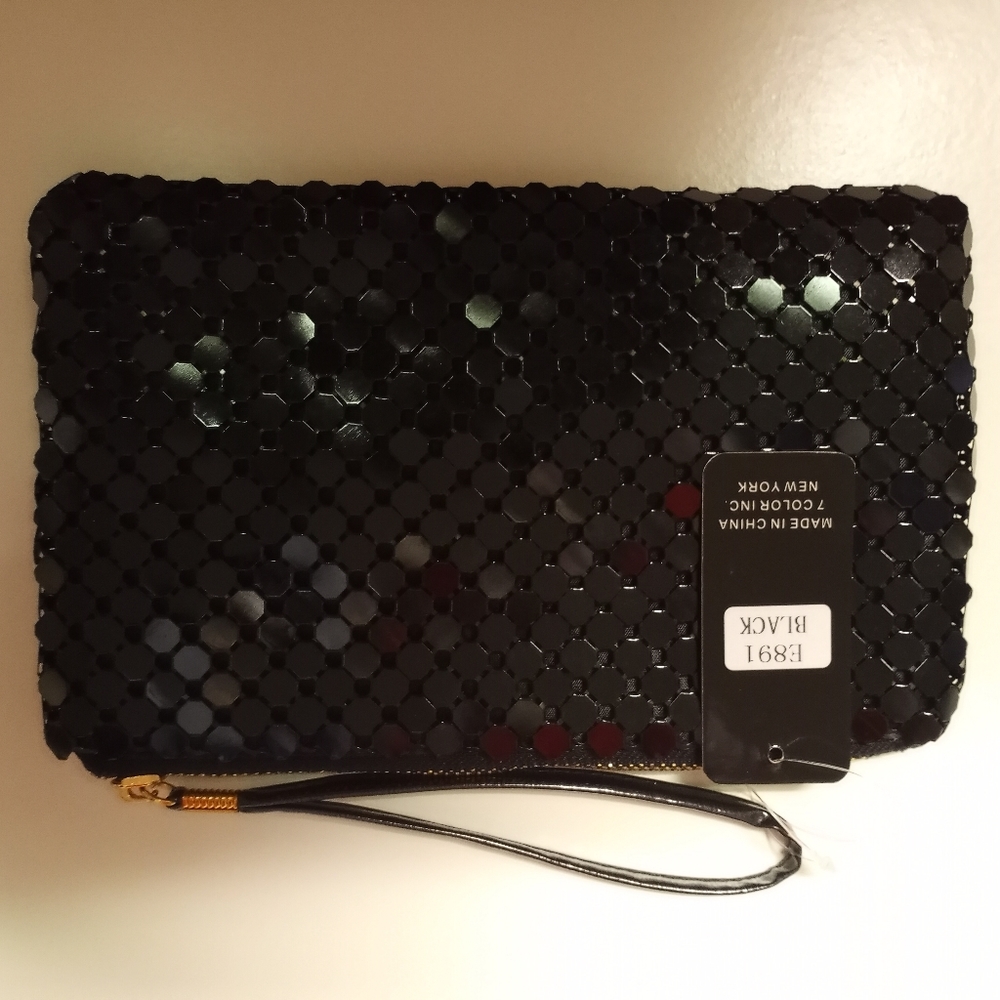 Beautiful wristlet for special occasions or a night out .